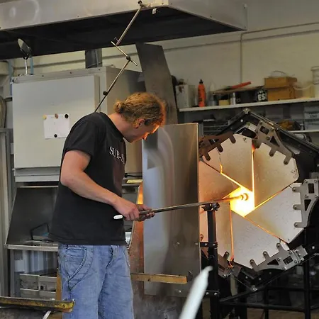 The Cherry - 'den Gule Svane' Near & 4*