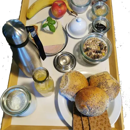 The Cherry - 'den Gule Svane' Near & Guest house Ronne